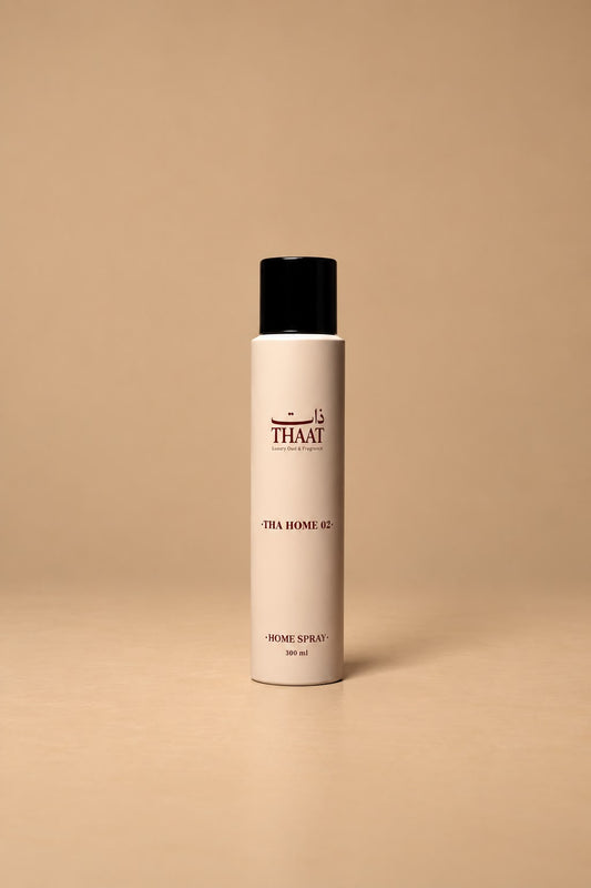 THA HOME 02 من ذات — معطر منزلي 300 مل بعبوة كريمية — خلفية بيج